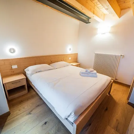 Apartment Cima 11 *