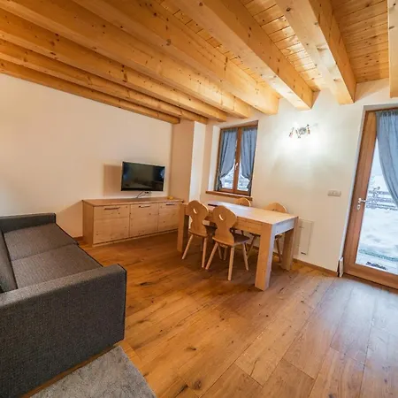 Appartement Cima 11 *